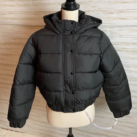 Missguided petite black hooded puffer jacket - Picture 3 of 9